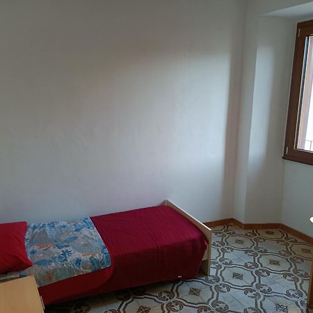 Casa Vacanze Sulmona Centro Esterno foto