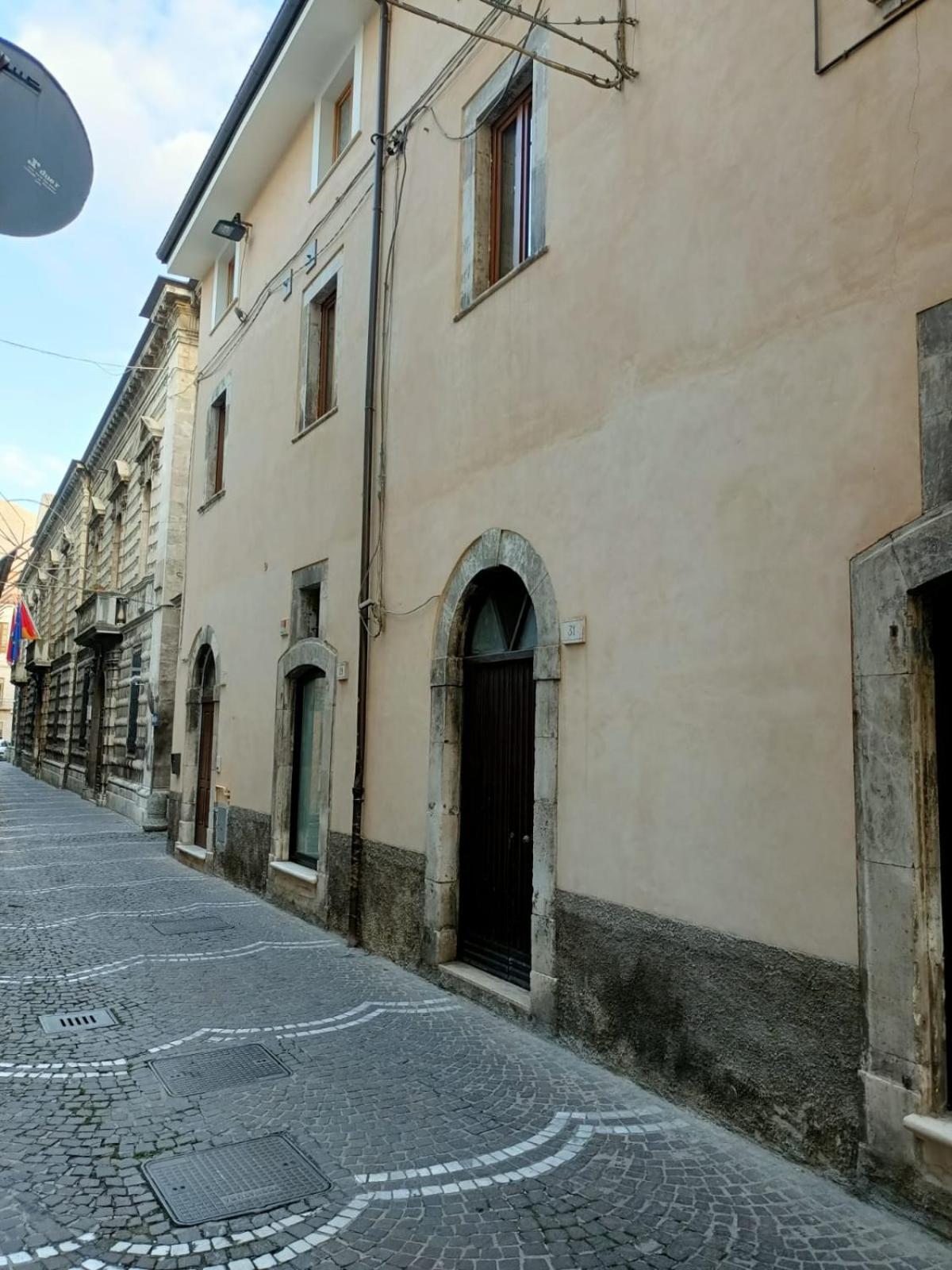 Casa Vacanze Sulmona Centro Esterno foto